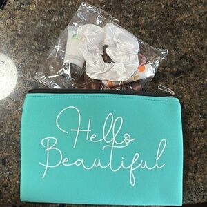 New Hello Beautiful Cosmetic Bag with high quality products. Great gift!